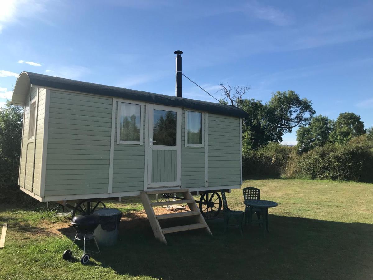 Elton Barn Fishery & Retreat Nottingham Exterior foto